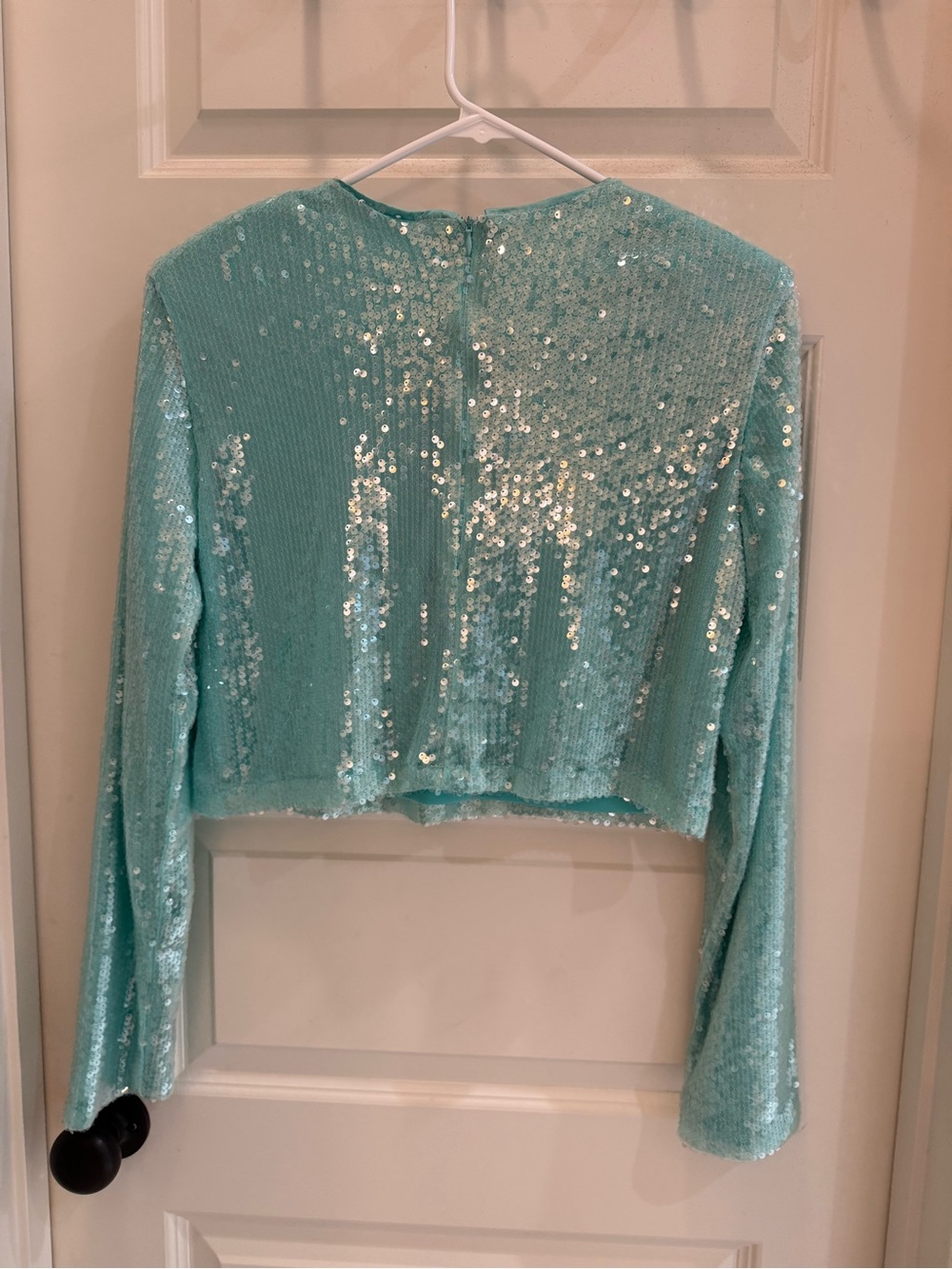 NWT MABLE Mint Long Sleeve Sequin Crop Top with Shoulder Pads Size S - Picture 4 of 4